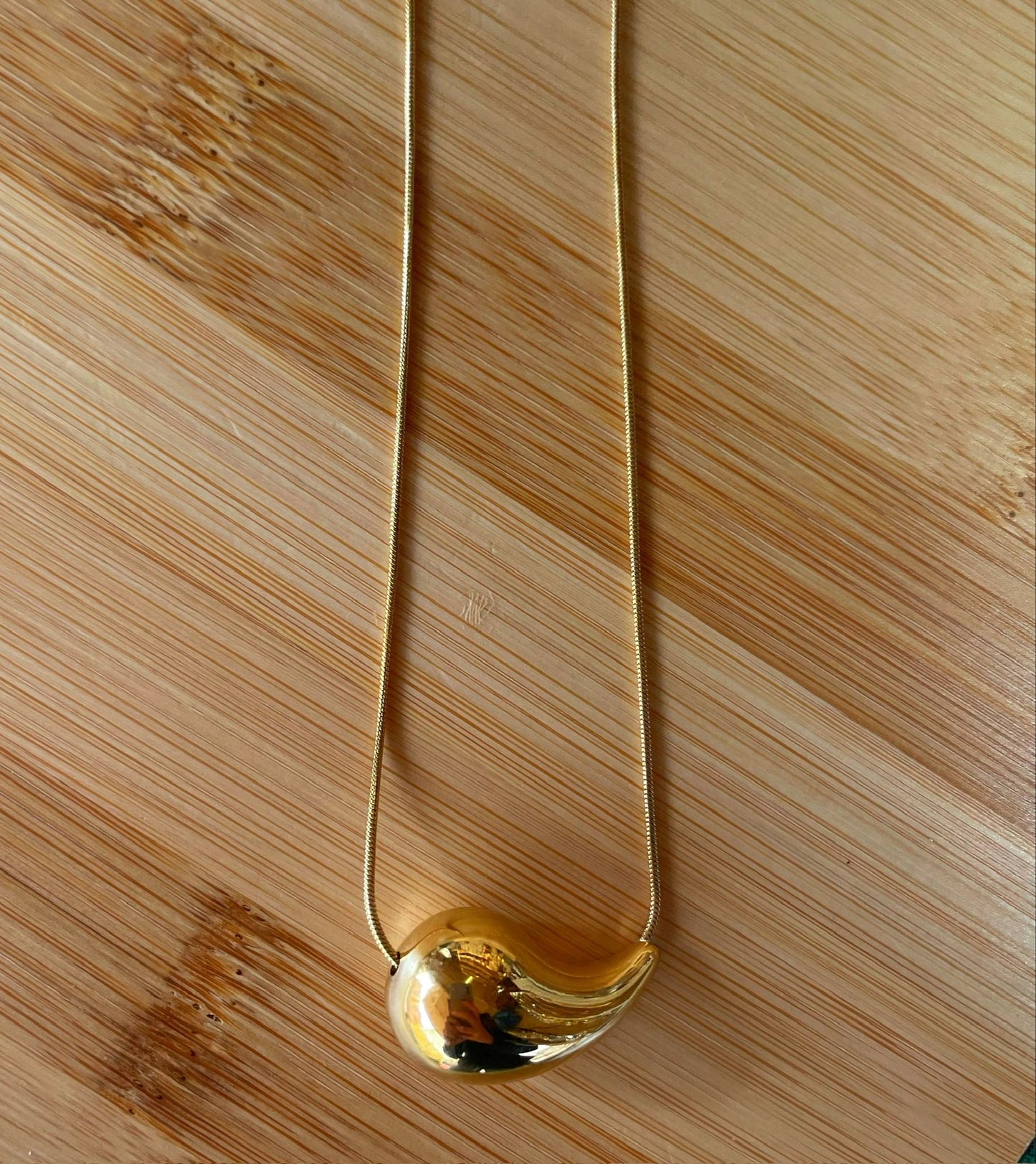 Collar gota